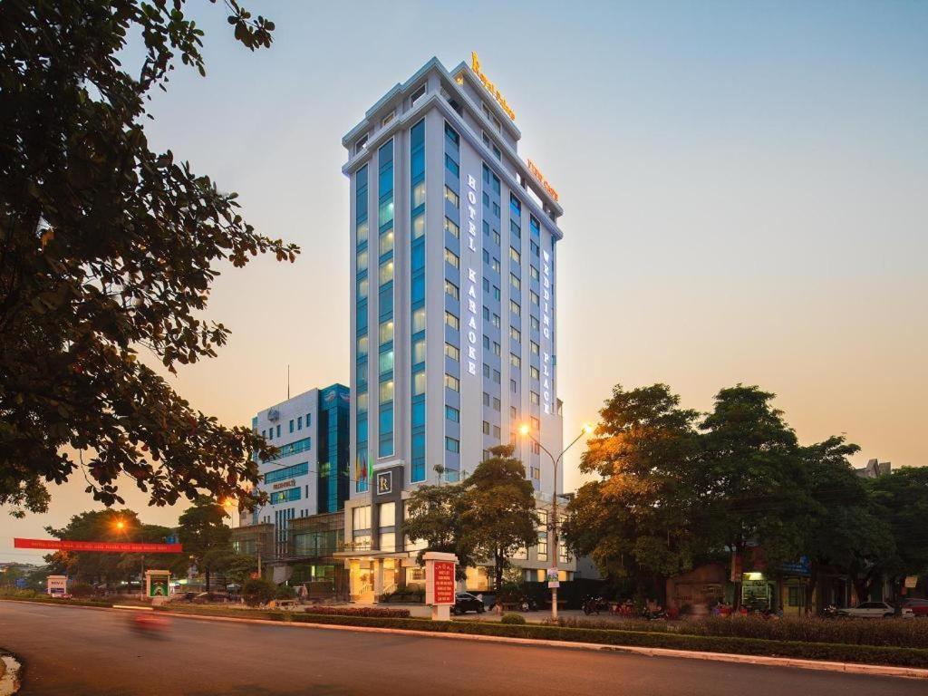 Royal Palace Hotel Tuyen Quang Zewnętrze zdjęcie