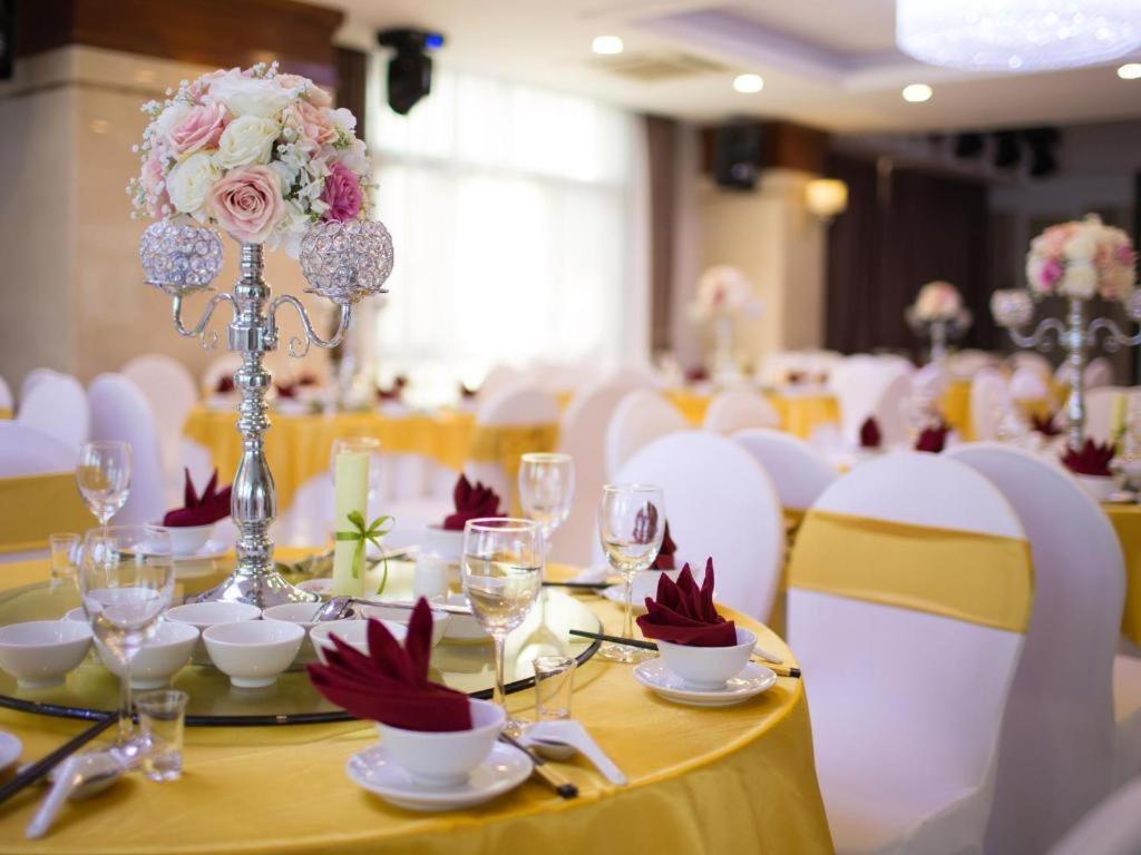 Royal Palace Hotel Tuyen Quang Zewnętrze zdjęcie