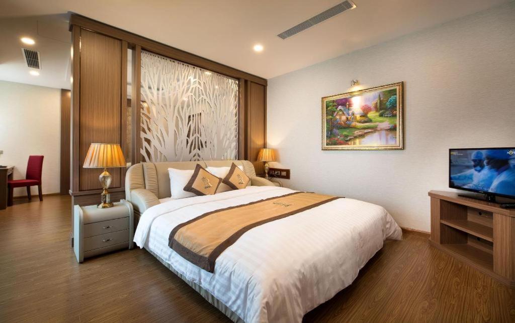 Royal Palace Hotel Tuyen Quang Zewnętrze zdjęcie