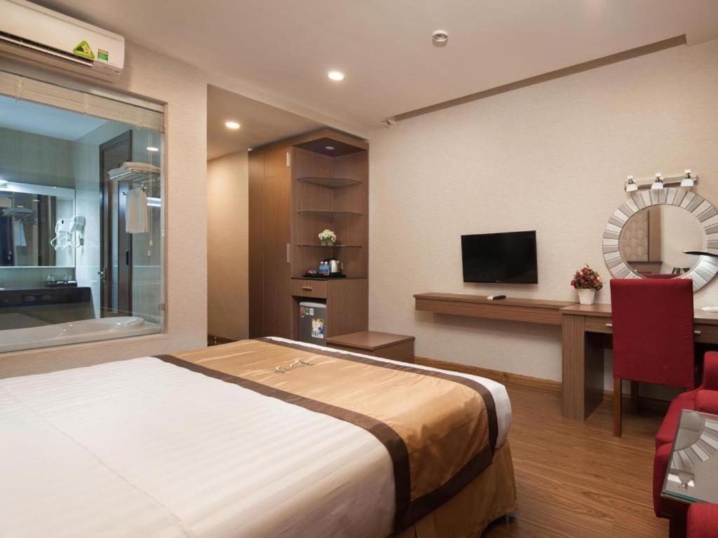 Royal Palace Hotel Tuyen Quang Zewnętrze zdjęcie