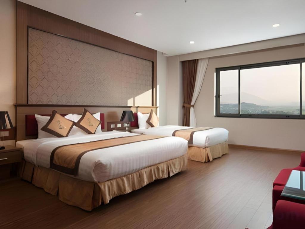 Royal Palace Hotel Tuyen Quang Zewnętrze zdjęcie